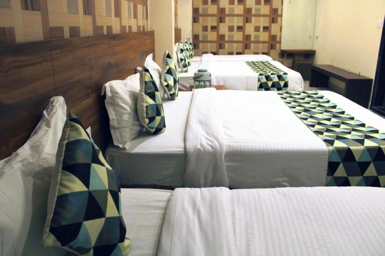 Maruti Group Of Hotels - Shri Naman Nāthdwāra エクステリア 写真