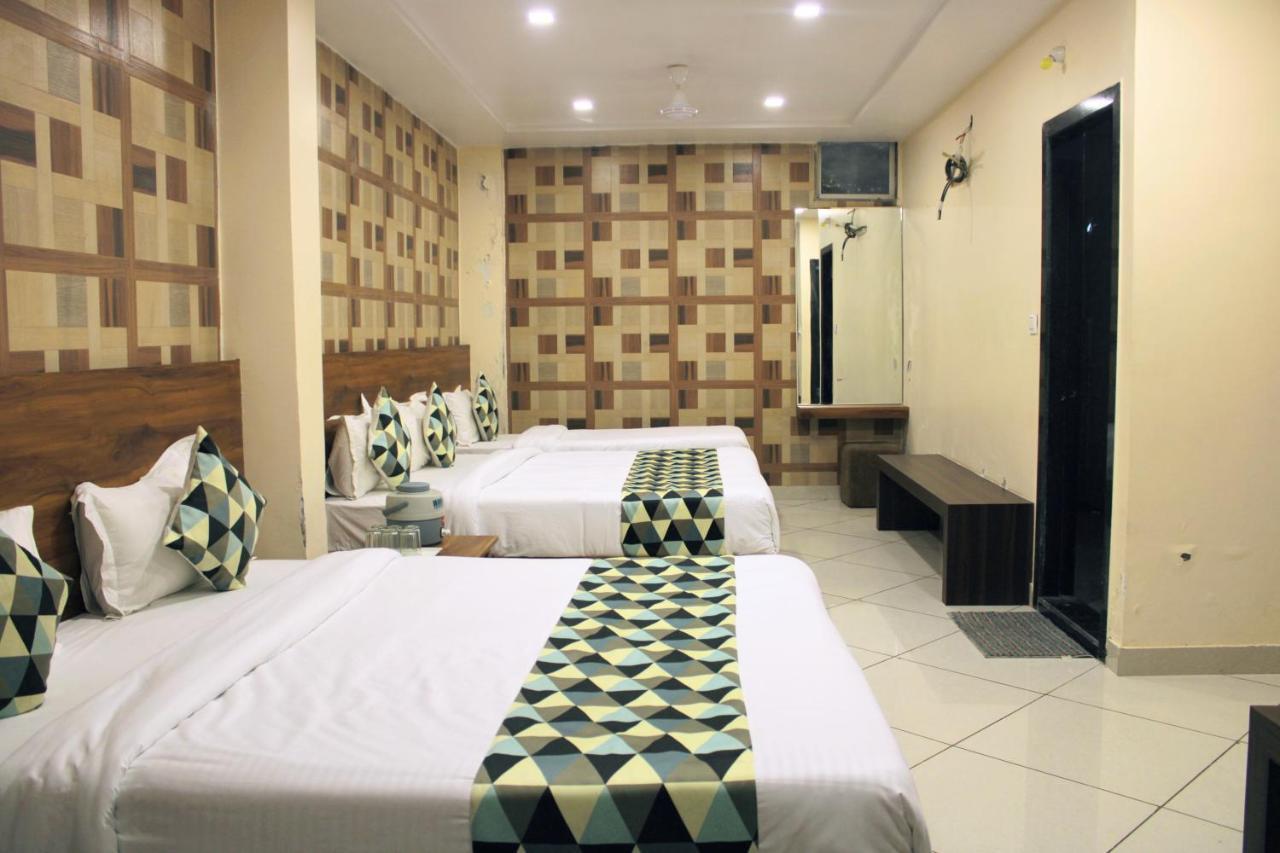 Maruti Group Of Hotels - Shri Naman Nāthdwāra エクステリア 写真