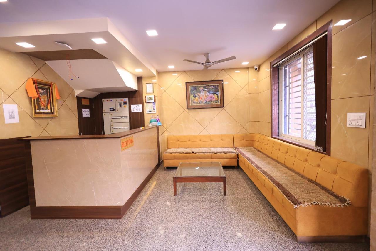 Maruti Group Of Hotels - Shri Naman Nāthdwāra エクステリア 写真