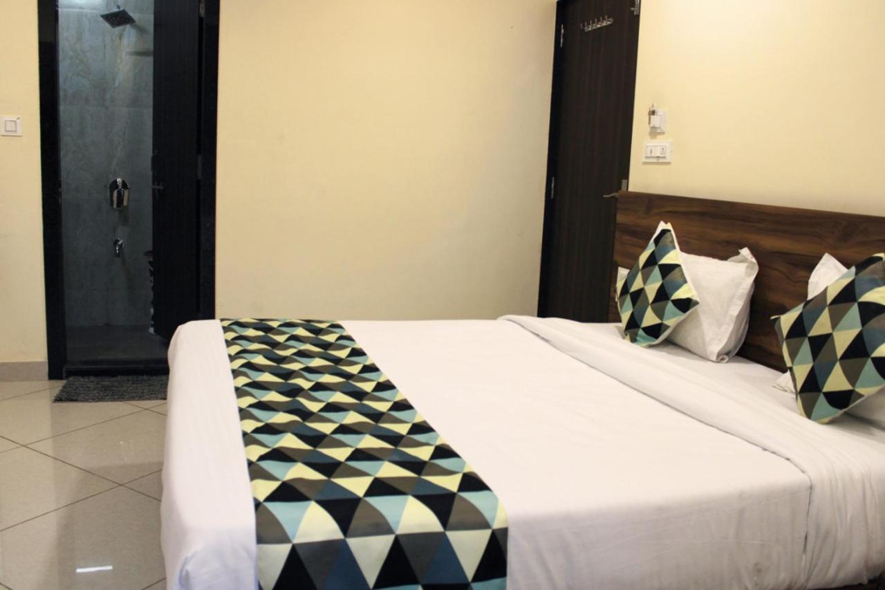 Maruti Group Of Hotels - Shri Naman Nāthdwāra エクステリア 写真