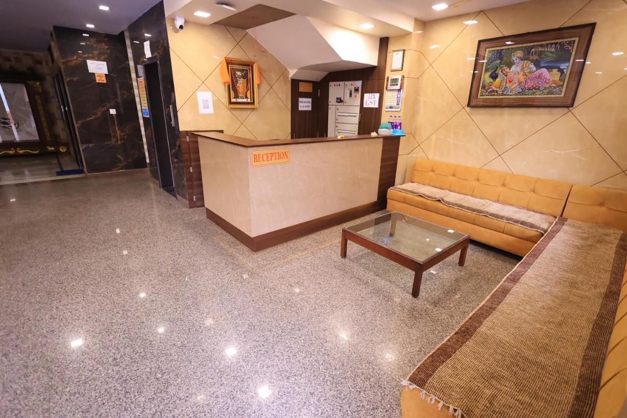 Maruti Group Of Hotels - Shri Naman Nāthdwāra エクステリア 写真